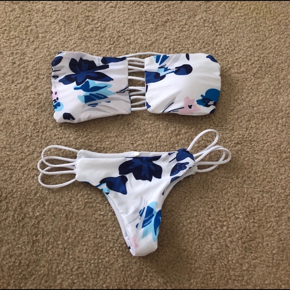 Strapless great for tanning bathing suite